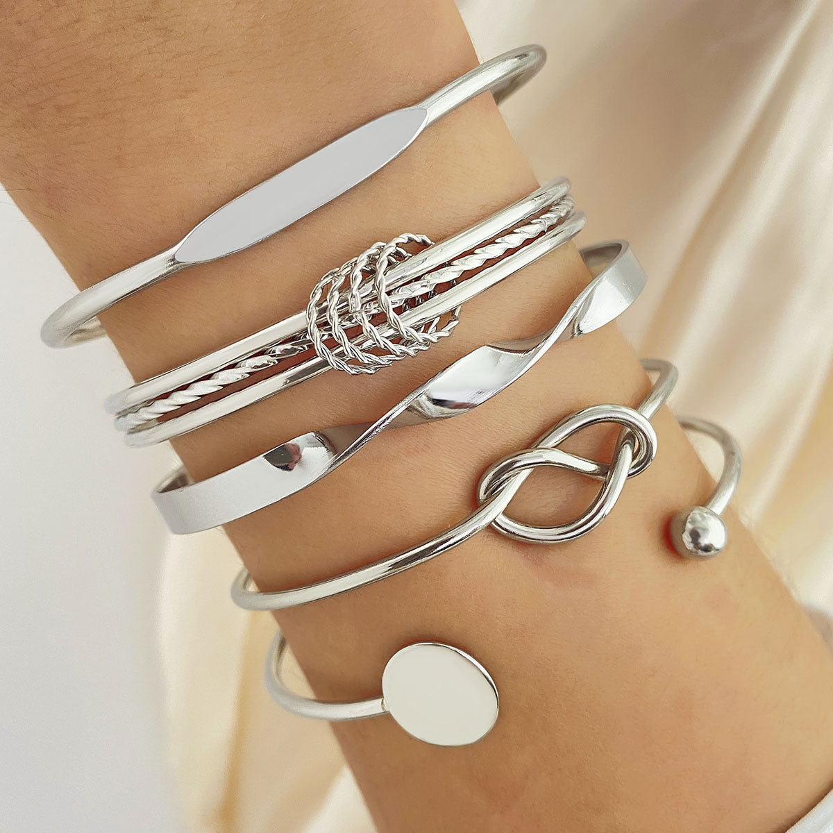 Elegance Knot Bracelet Set